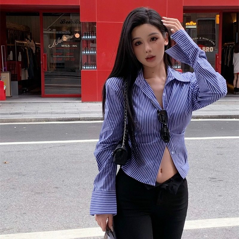 秋季长袖高级感无袋常规条纹修身