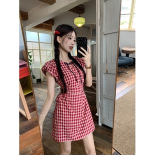 法式红色格子短袖连衣裙女夏季小众设计辣妹镂空收腰裙子气质短裙