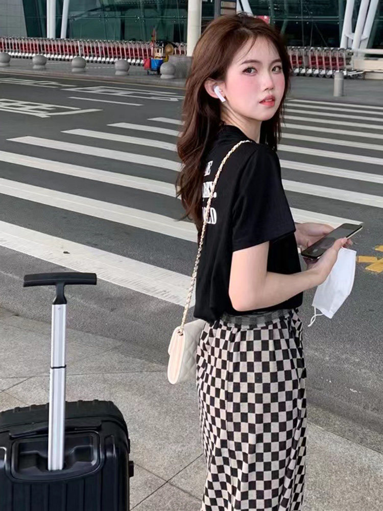 작은 정장 2024 여름 신상 하이 웨이스트 체크 무늬 스커트 캐주얼 패션 다용도 기질 여성 투피스 세트