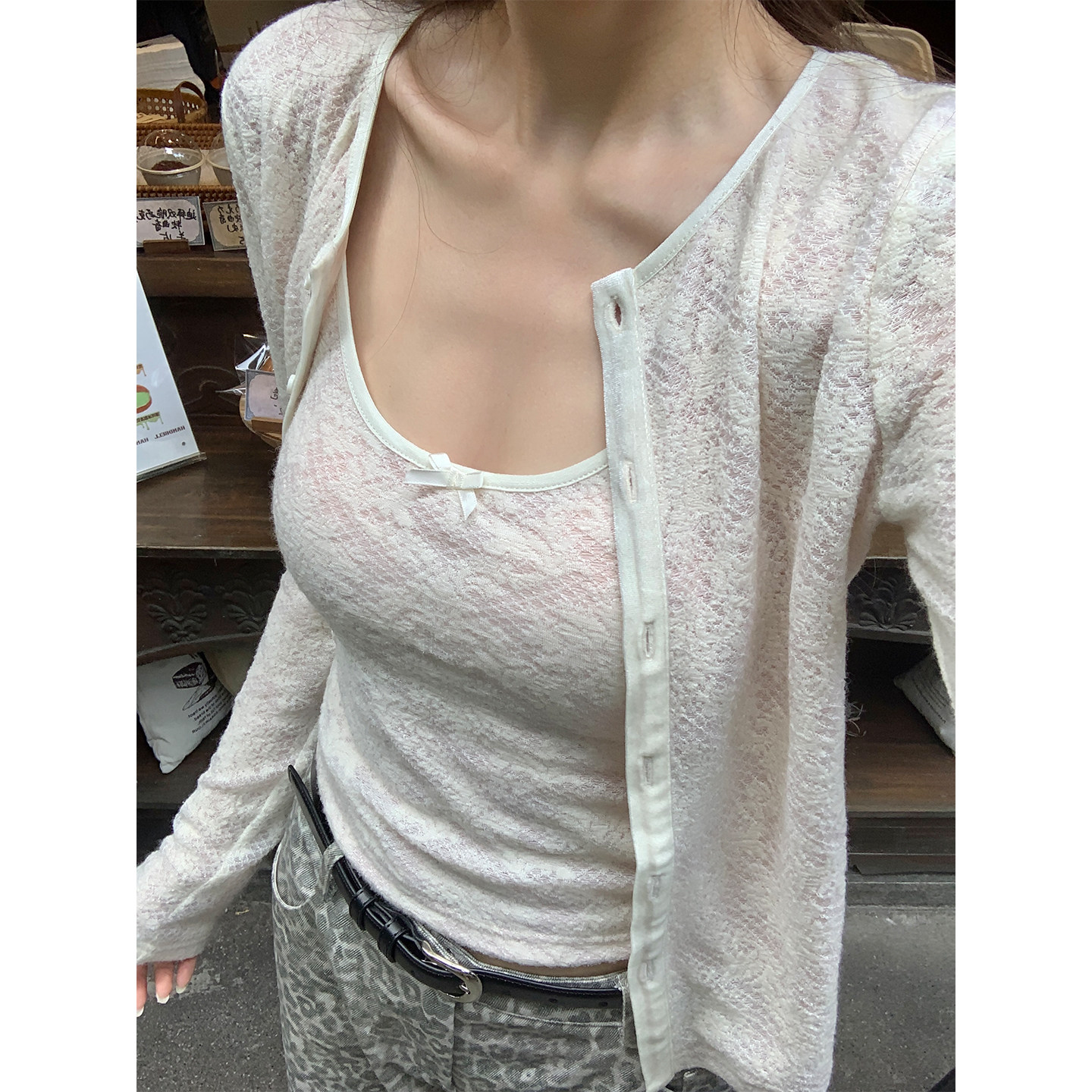 米花家 镂空提花针织套装女早秋纯欲吊带+长袖小开衫两件套图片