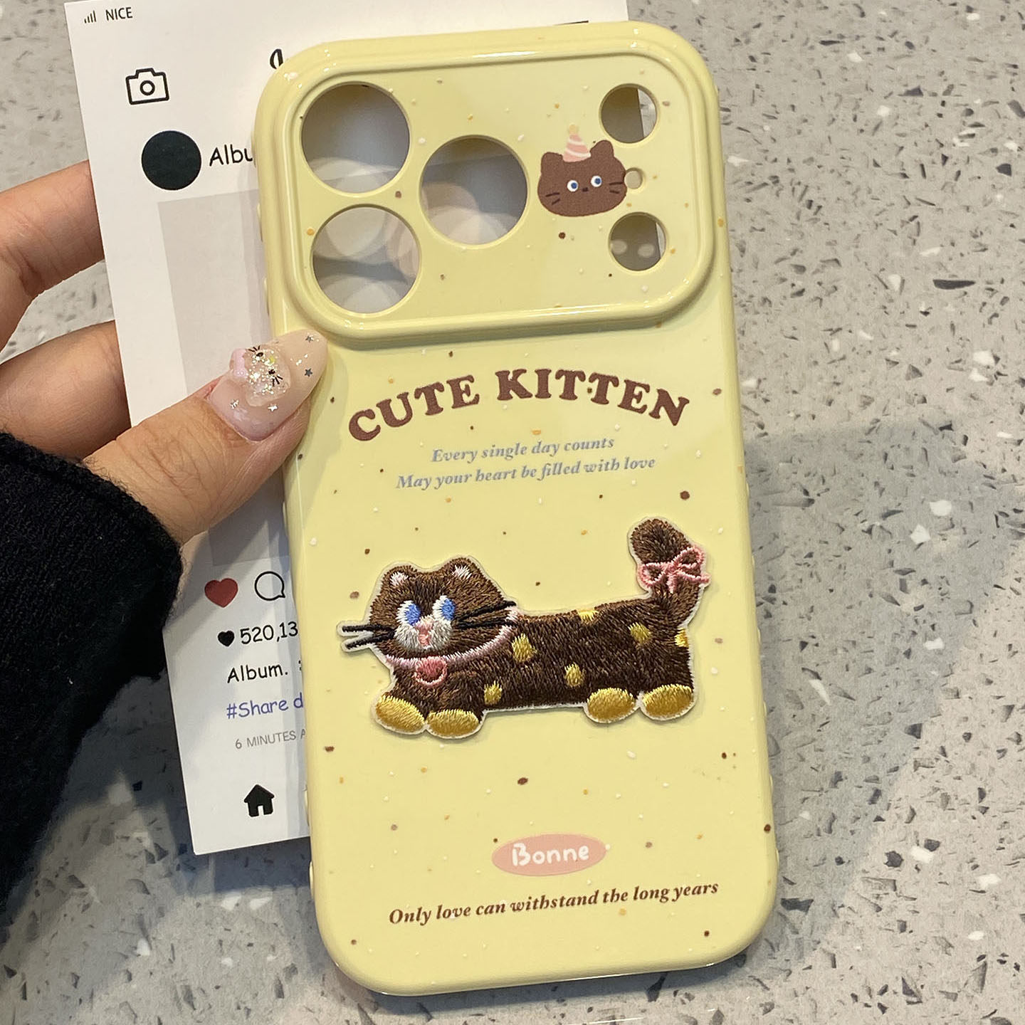 可爱卡通立体刺绣猫咪适用于苹果17promax手机壳iphone14保护套13新款16全包15pro超火max手机套超好看外壳女