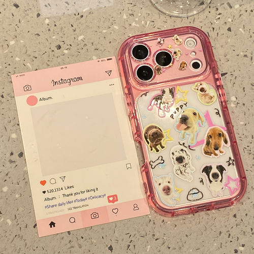 可爱透粉狗狗插画适用于苹果18pro手机壳iphone17promax保护套16超好看15官14/13/12/11新款17pm全包防摔超火