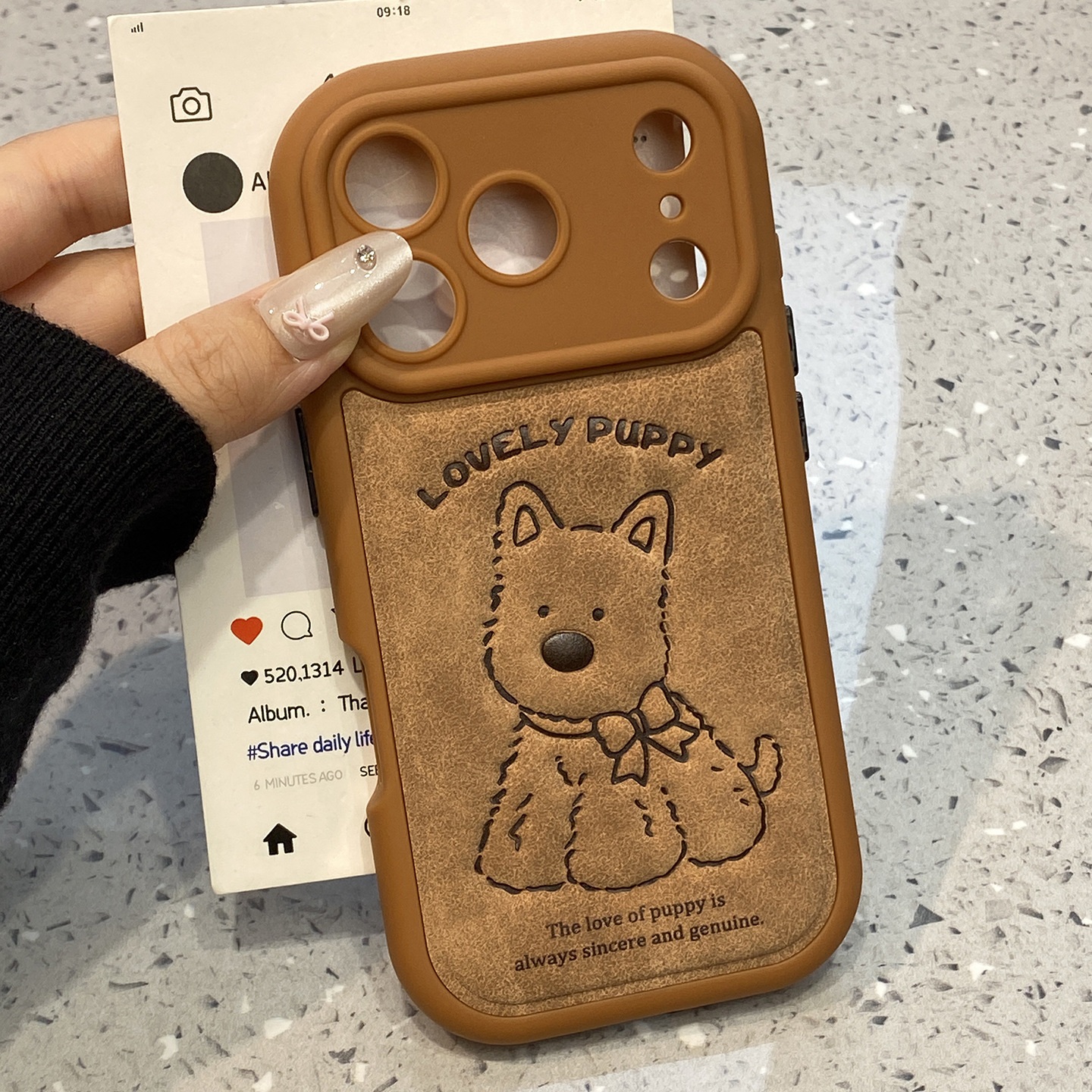 秋冬高级感仿皮棕色西高地小狗适用于苹果16pro手机壳iphone15保护套14全包13防摔新款17promax超火max手机套