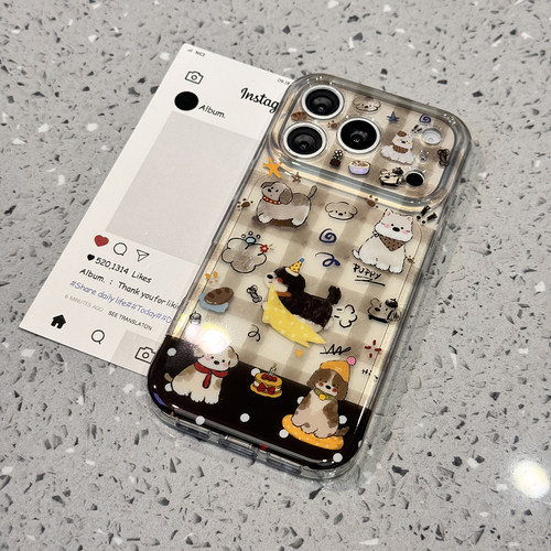 卡通可爱格纹狗狗适用于苹果17promax手机壳iphone15pro保护套14超好看外壳新款16女款max硅胶防摔独特高级感