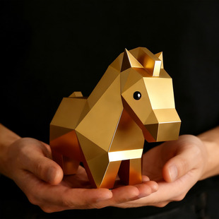 2026年几何小金马年文创吉祥物本命年礼物新年工位装饰小礼品摆件