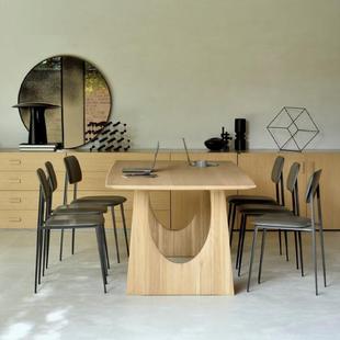 饭桌小户型餐桌侘寂风北欧橡木餐桌椅简约家用实木组合长方形黑色