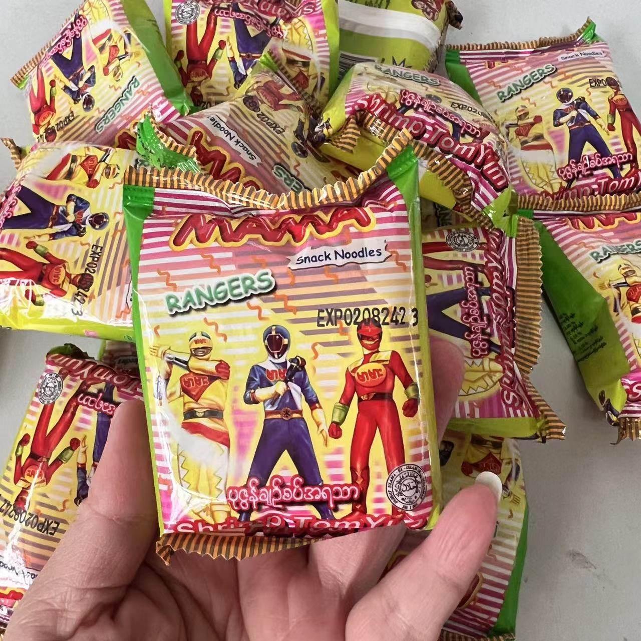 缅甸奥特曼干脆面泡面干吃泡面碎泡面脆脆香面小零食,粮油调味/速食/干货/烘焙,其他食品,淘宝优惠券,粉丝福利购,淘宝优惠卷