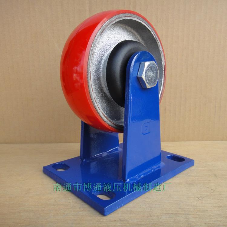 得胜重型抗冲击PU轮韩版万向脚轮定向轮直轮铁芯聚氨脂5X2载重400