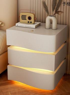 智能床头柜实木家用卧室简约现代轻奢高级感床头柜子小型简约风
