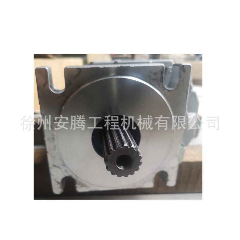 吊车配件QY50K液压齿轮工作泵10100473