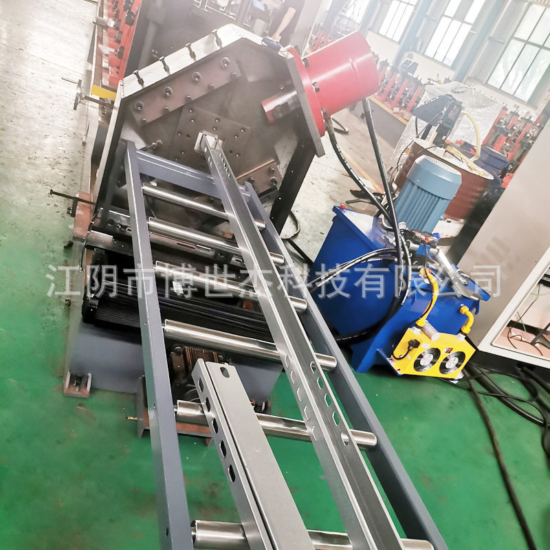 光伏支架全自动冷弯成型机