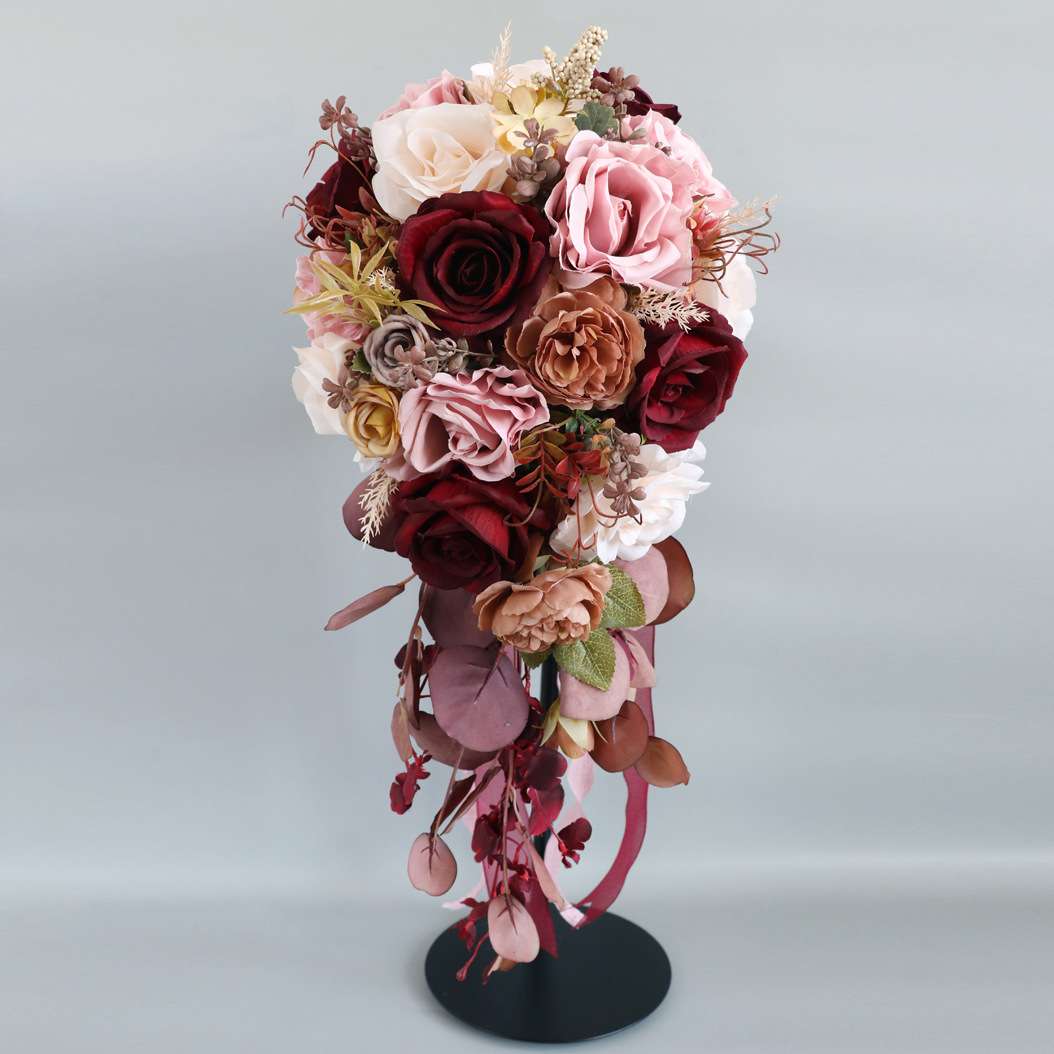 欧式婚礼新娘水滴瀑布手捧花仿真花婚庆花艺布置结婚拍照手拿花束