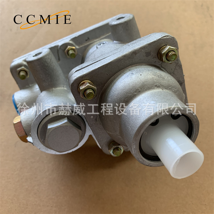 供应徐工 XDE130 双桥刚性矿车整车配件 发动机件外观件液压件