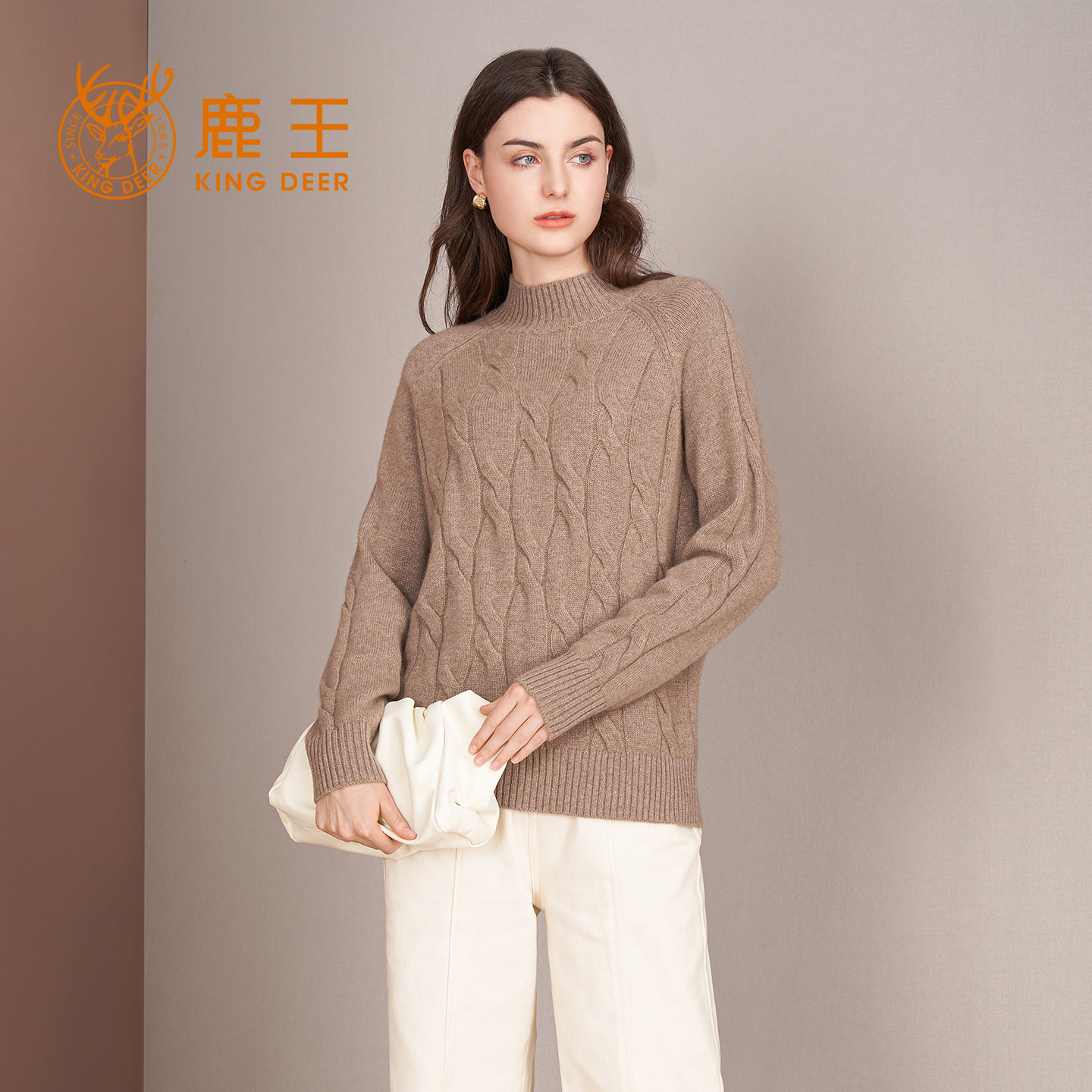 鹿王女半高领保暖显瘦羊绒衫