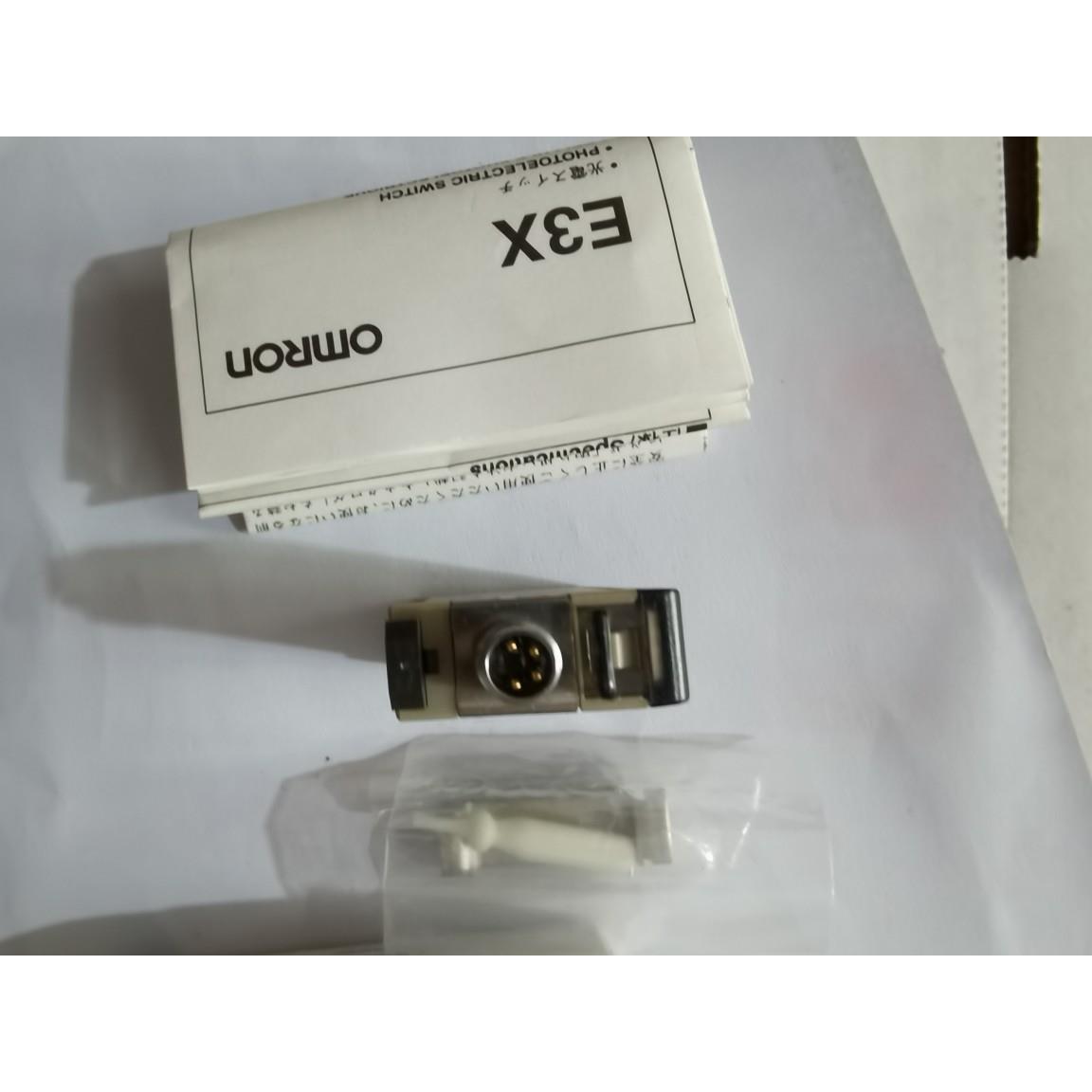 光纤传感器 E3X-A46