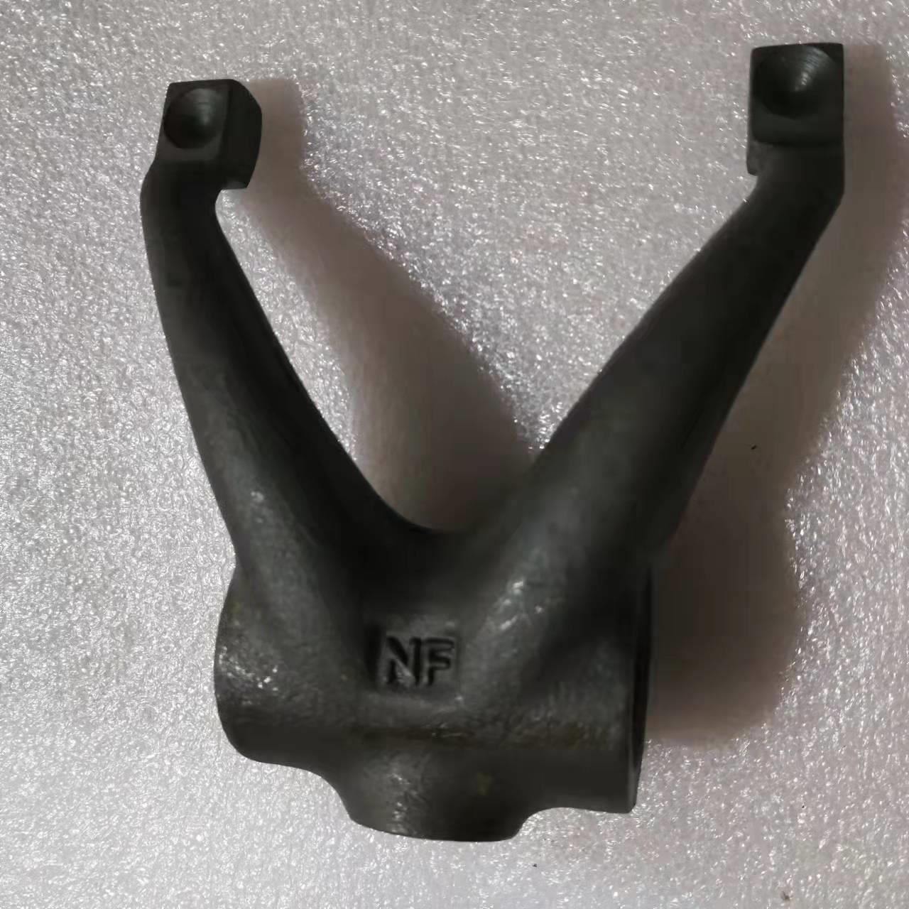 分离叉 LX1204东方红YTO拖拉机配件分离叉 12寸主离合器分离叉