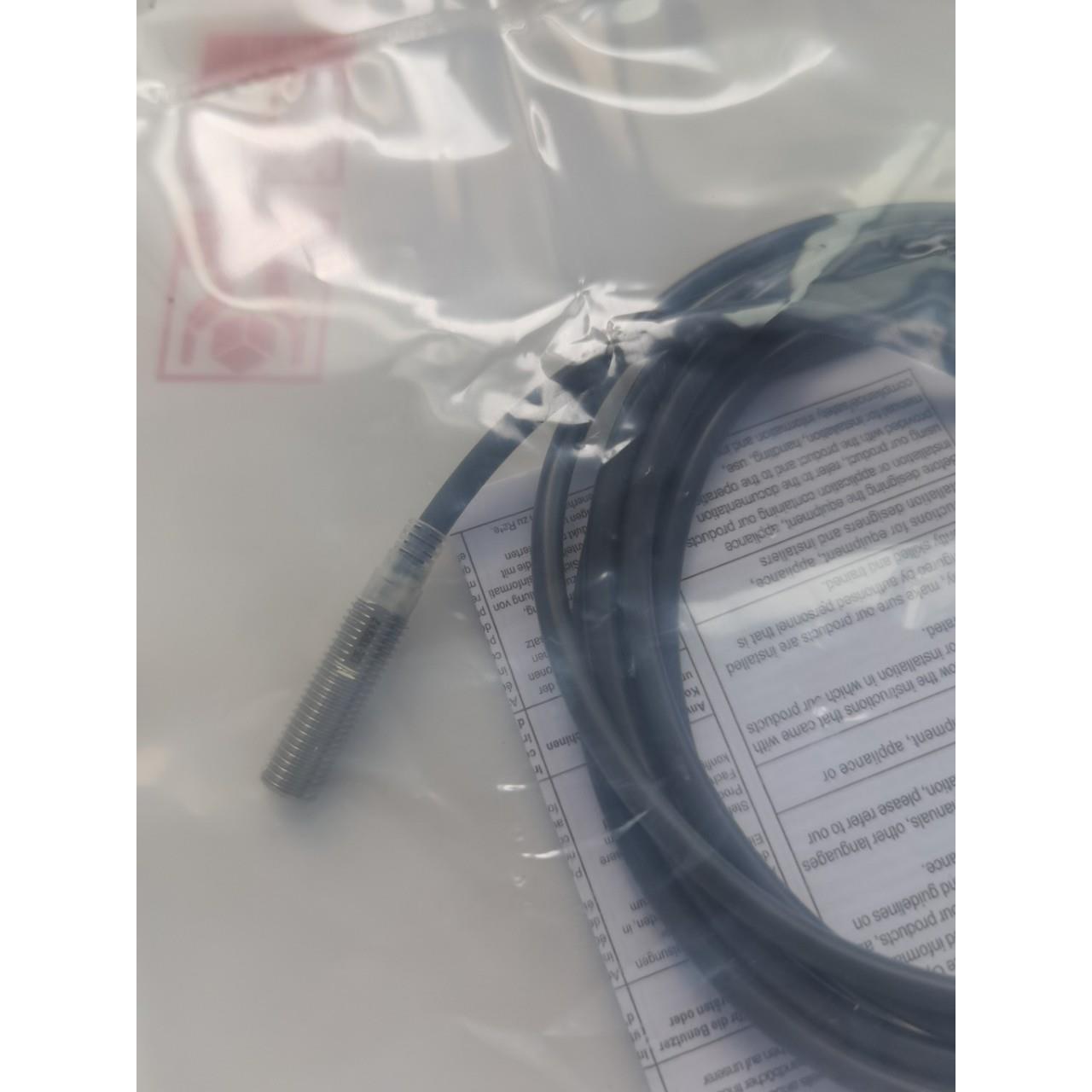接近开关 E2E-X1R5F1-Z