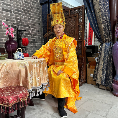 你要的织锦提花加刺绣龙袍来了