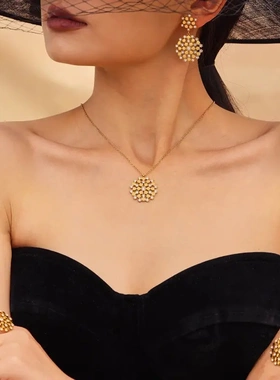 新款蜜蜂窝伞镶嵌锆石项链耳环女士戒指设计感高端个性首饰套装