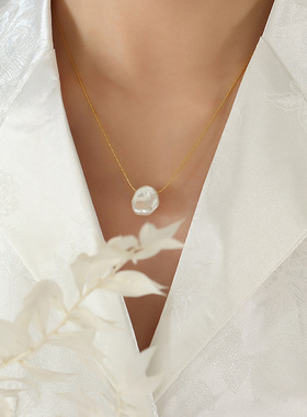 小众设计感异形塑胶珍珠吊坠项链