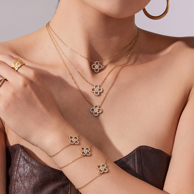 摩天轮不锈钢四叶草锆石项链手链