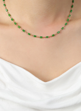 森系清新淡雅简约个性几何饰品绿色天然石串珠设计钛钢镀金项链