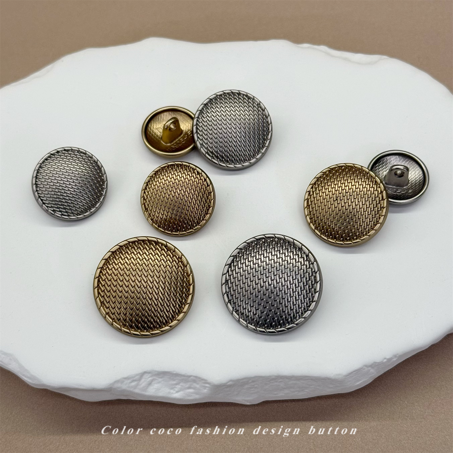 COLORCOCO金属网格纽扣