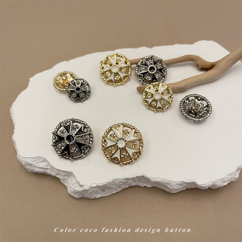 Colorcoco小香风金属镂空纽扣