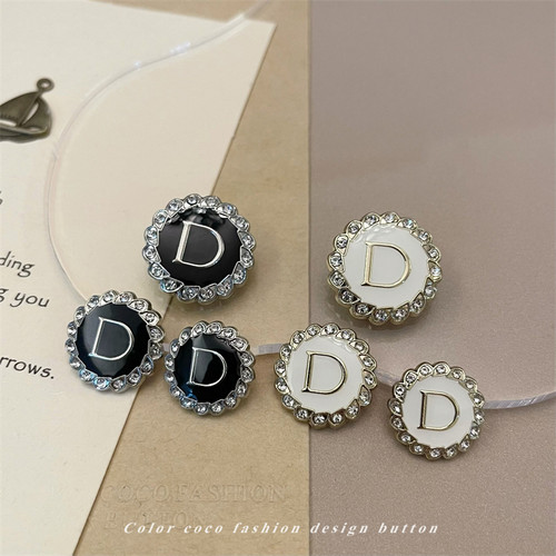 Colorcoco时尚镶钻花边金属纽扣