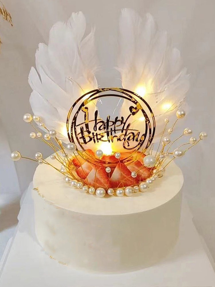 网红女神草莓生日蛋糕定制黑天鹅皇冠送女友老婆全国同城配送广州