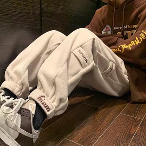 奶白色摇粒绒裤子女秋冬款加绒加厚重磅奥粒绒卫裤美式束脚工装裤
