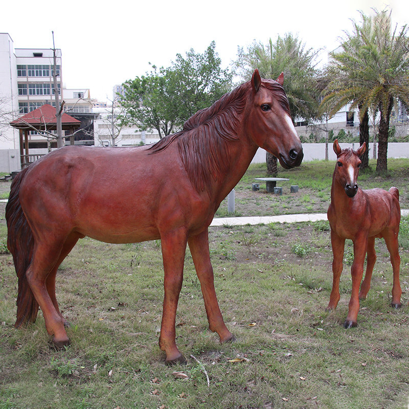 户外大型仿真骏马雕塑景区写实动物园玻璃钢蒙古马大摆件草坪装饰