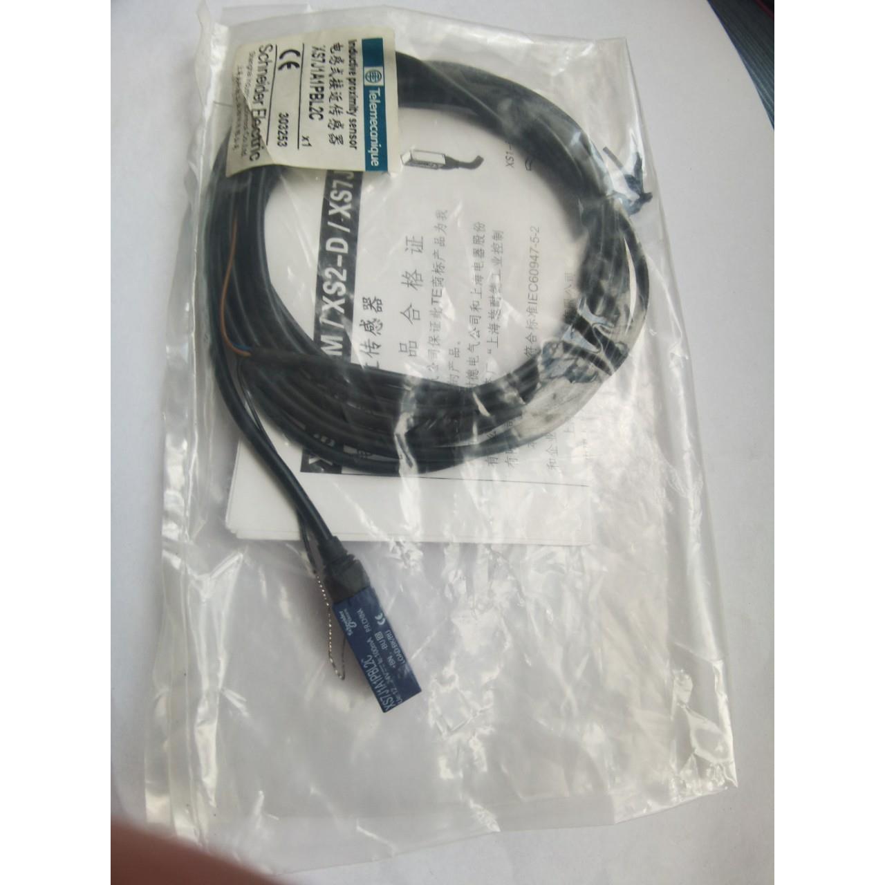 接近开关 XS7J1A1PBL2C