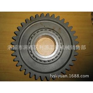 东方红拖拉机配件 拖拉机齿轮轴 LY1104轮式
