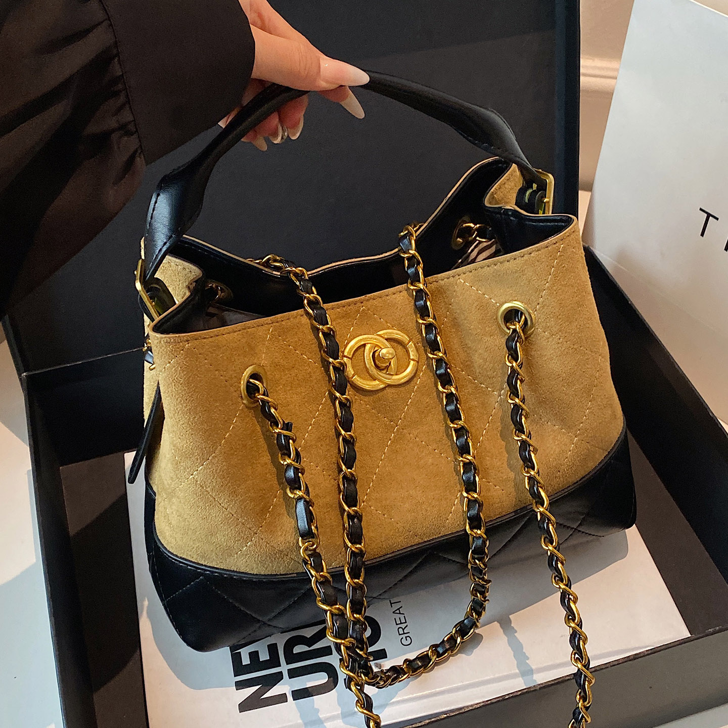 新款潮时尚斜挎小香风菱格托特包