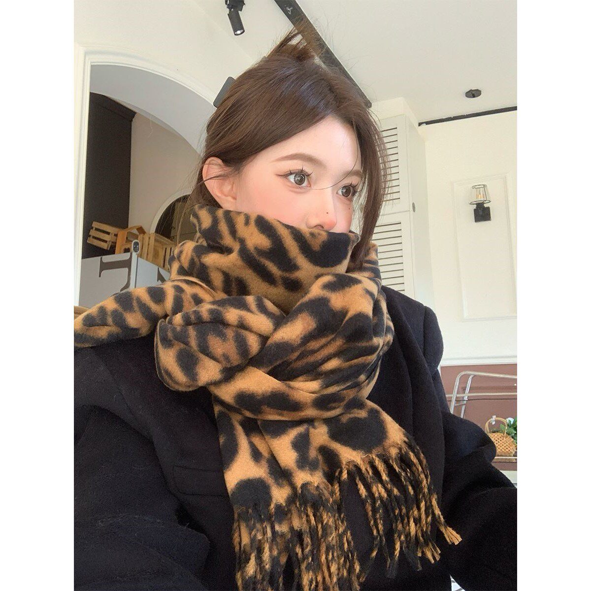 Y2K覆古豹纹流苏女士围巾2025新千年性感风格秋冬加厚亲肤披肩围