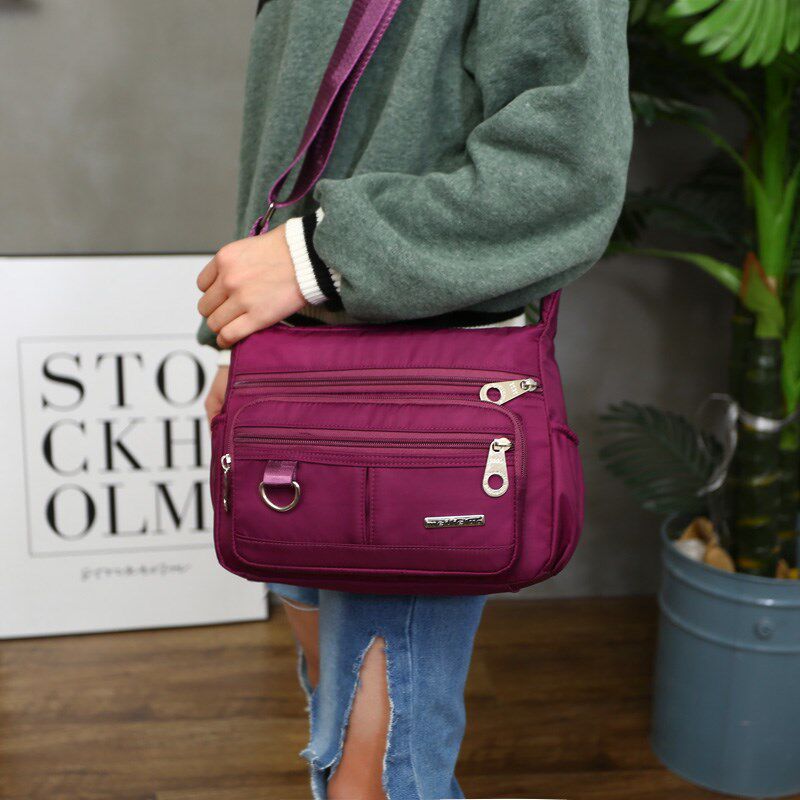 尼龙布料 防水包包面料单肩斜跨包女春 售票包 售货员背的包在类目 箱包皮具/热销女包/男包, 女士包袋中 - 来自Buy2taobao.com提供专业的淘宝代购服务