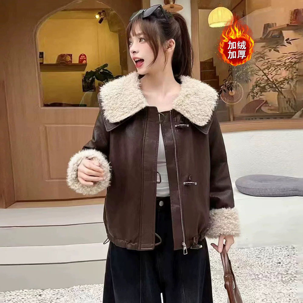 复古娃娃领软皮加棉加厚短外套