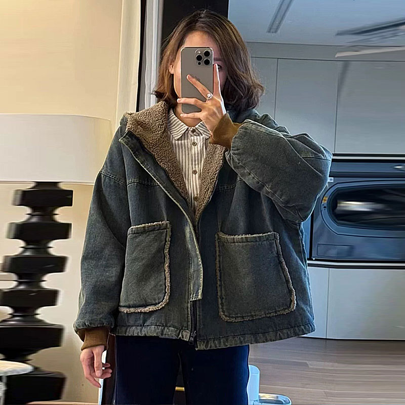 常规款牛仔加绒外套牛仔棉两面穿