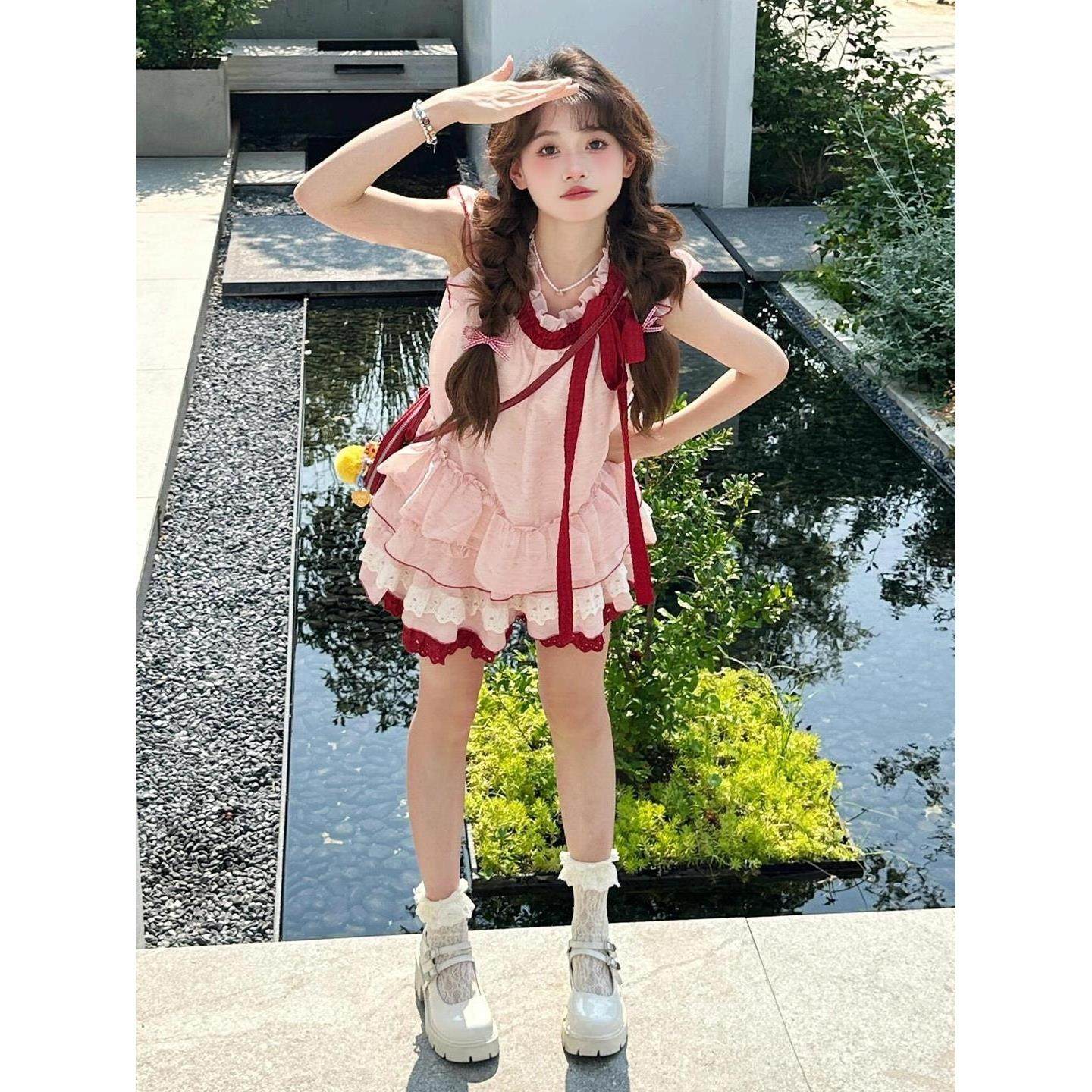 法式小飞袖粉色连衣裙子女夏季2025新爆款小个子蛋糕短裙两件套装