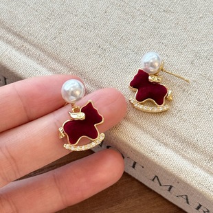 超好看独特漂亮耳钉巨好看的红色珍珠马年耳饰轻奢高级感气质大气