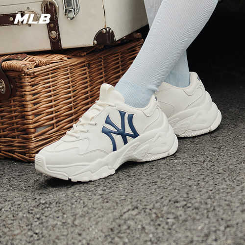 男女情侣时尚休闲鞋通勤