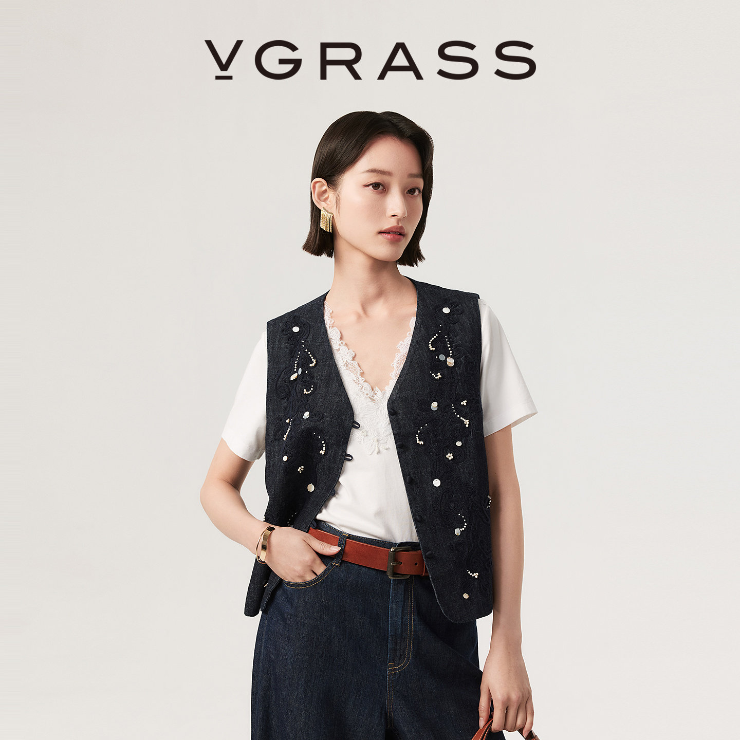 VGRASS维格娜丝26夏季新品手工钉珠贝V领无袖马甲艺术感百搭叠穿