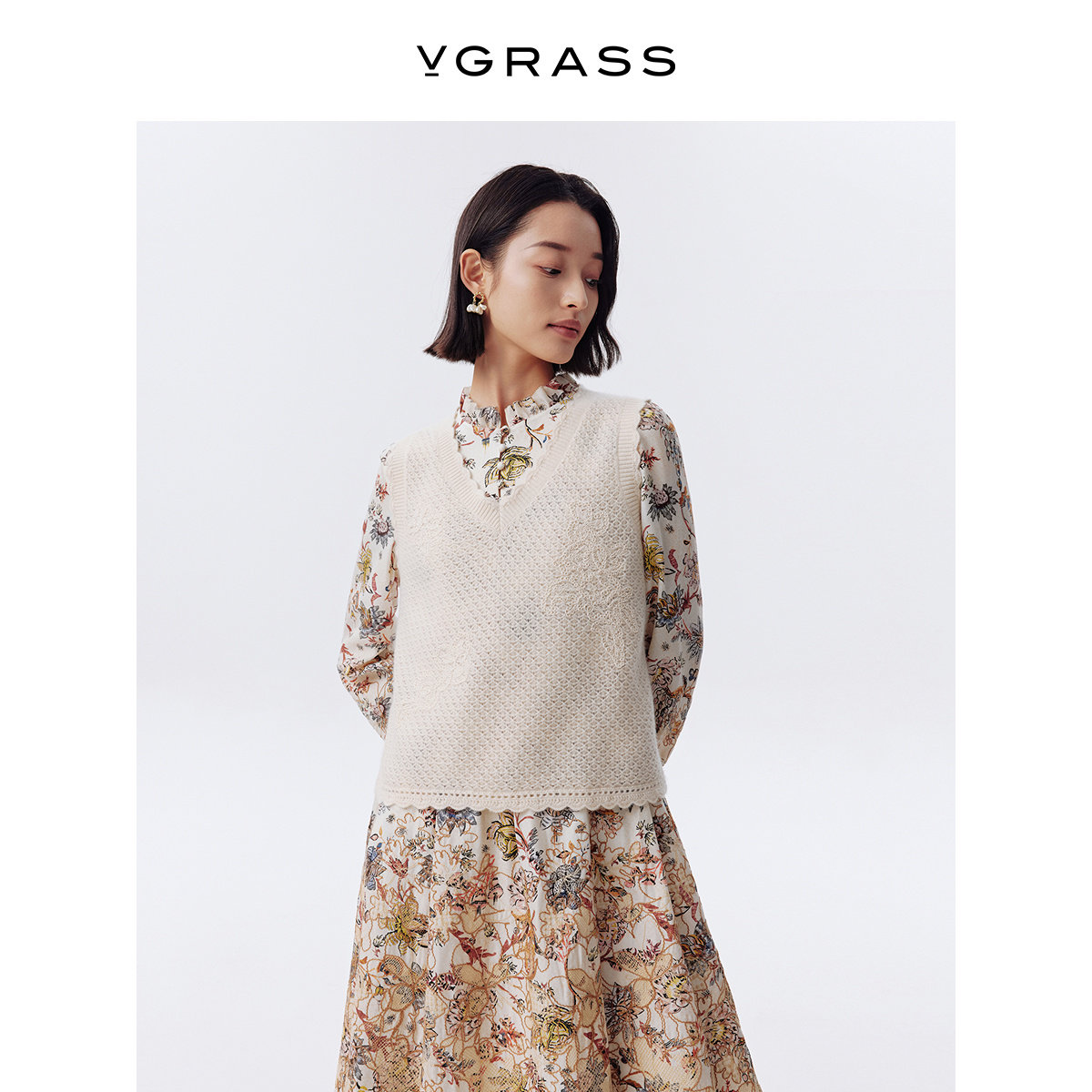 VGRASS维格娜丝春季新款手工钩边羊毛羊绒针织马甲珠片绣花边外套