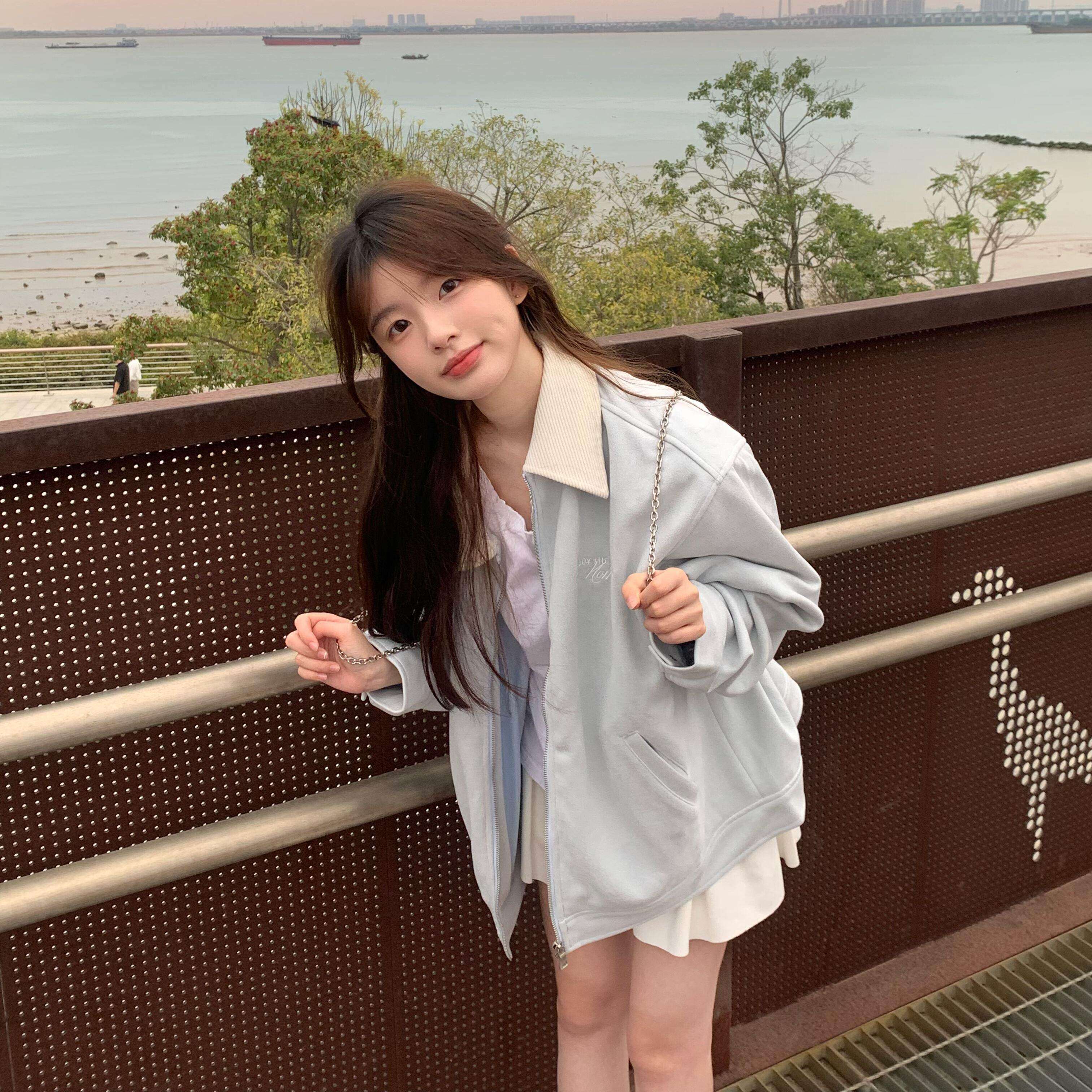 麂皮绒外套女2025春季韩系穿搭宽松学生夹克上衣薄款刺绣棒球服