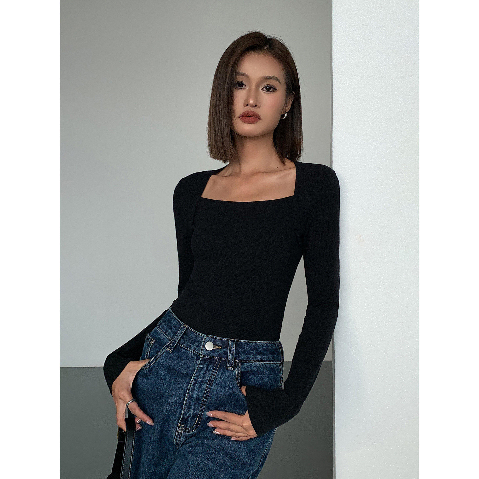 ousph 黑色外穿方领打底针织衫女春季内搭新款长袖气质修身上衣