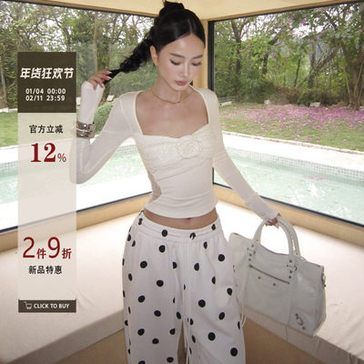 VENUIE法式气质方领长袖