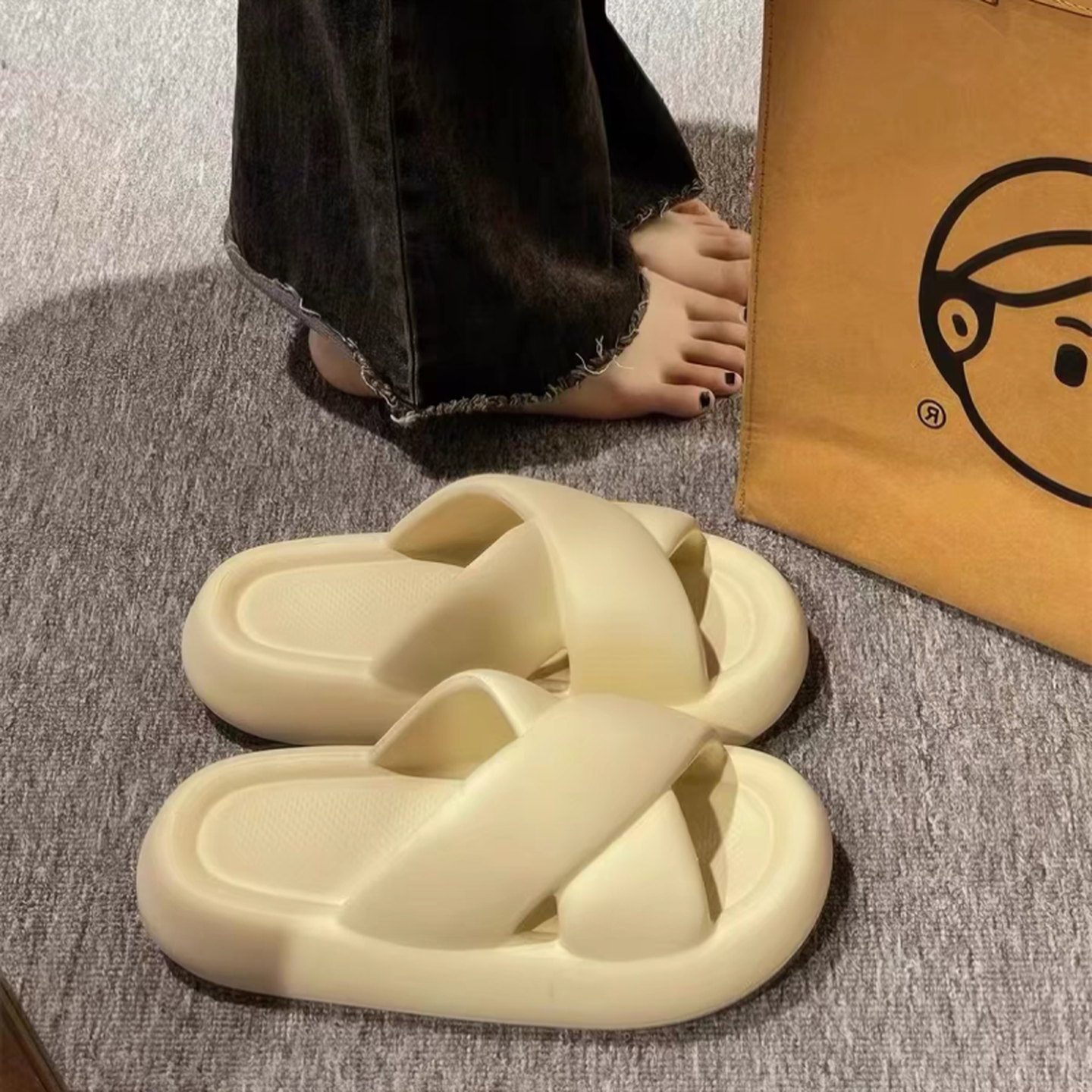 拖鞋女学生宿舍ins凉拖鞋夏季外穿软厚底家居室内防臭防滑一字拖