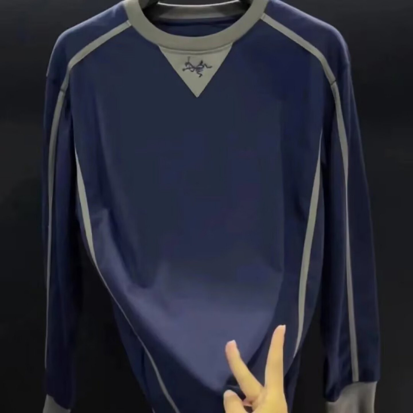 华禹精选好物男装总裁专属九离3D刺绣卫衣秋冬男士长袖圆领上衣男