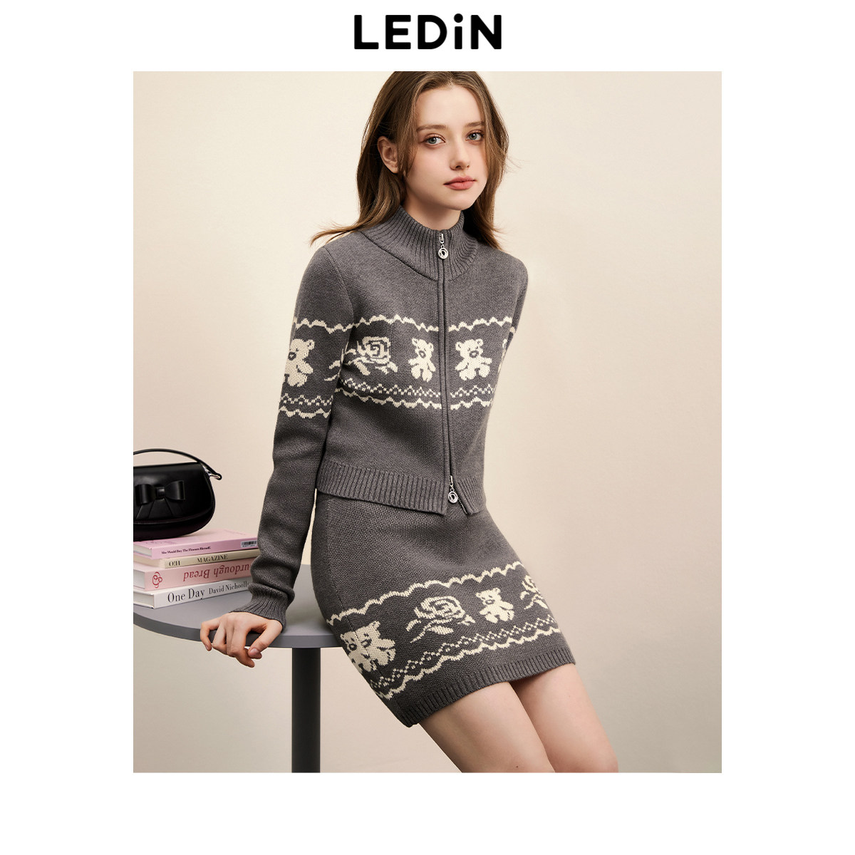 乐町提花针织半身裙秋季新款学院格雷系腰部抽绳A字短裙,女装/女士精品,半身裙,淘宝优惠券,粉丝福利购,淘宝优惠卷